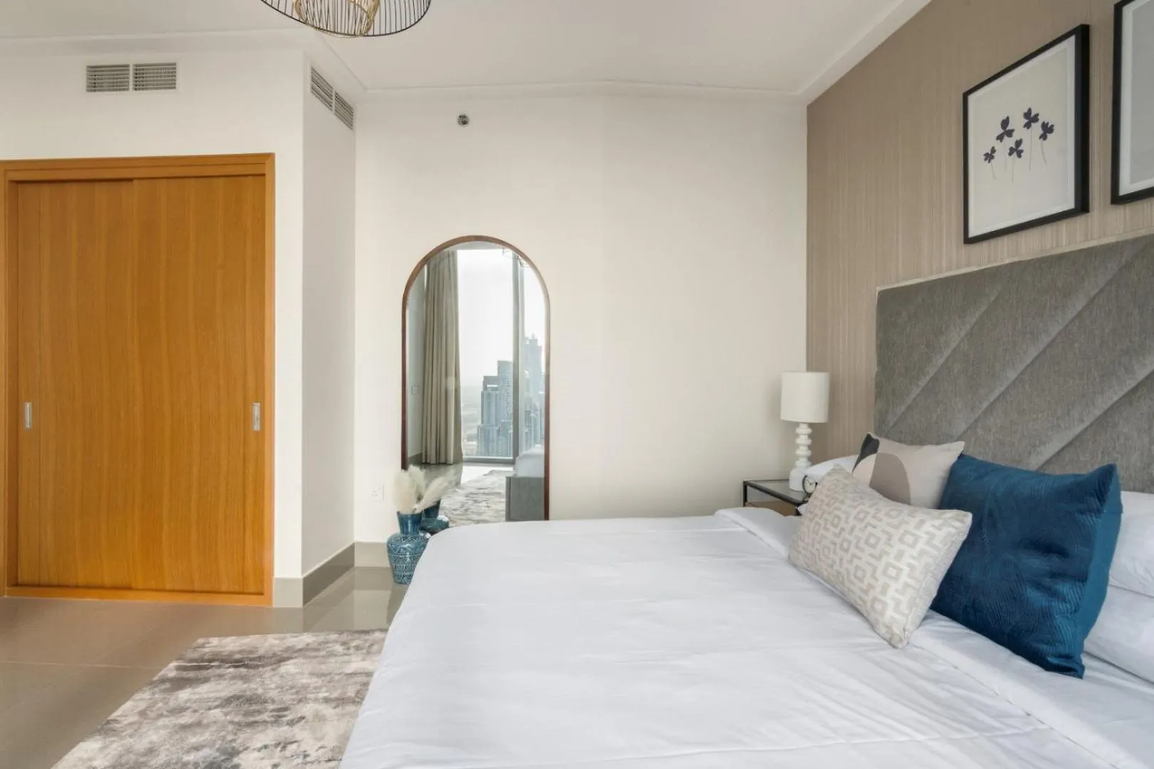Guestready - Above The Clouds At Opera Grand Apartment Dubai 0*,  United Arab Emirates