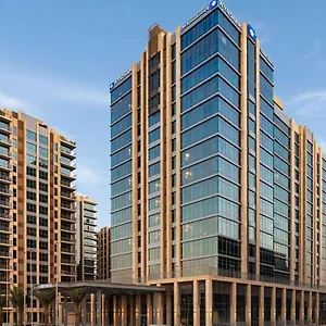4* מלון Novotel Dubai Gold District
